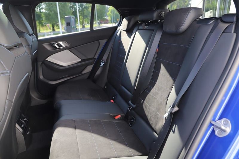 BMW 120 bild 13