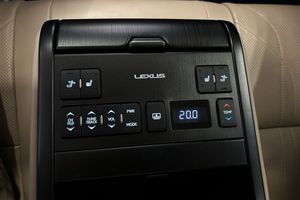 Lexus ES bild 14