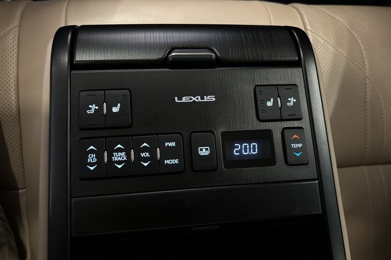 Lexus ES bild 14