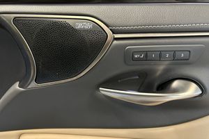 Lexus ES bild 12