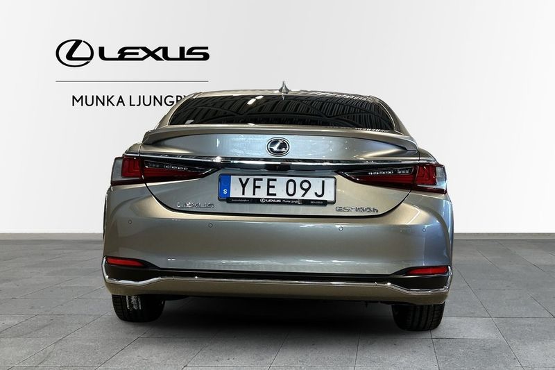 Lexus ES bild 5
