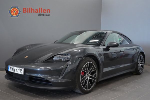 Porsche Taycan 4S Performance Panorama Sport Chrono Kamera BOSE - 2020
