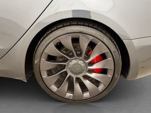 Tesla Model 3 bild 38