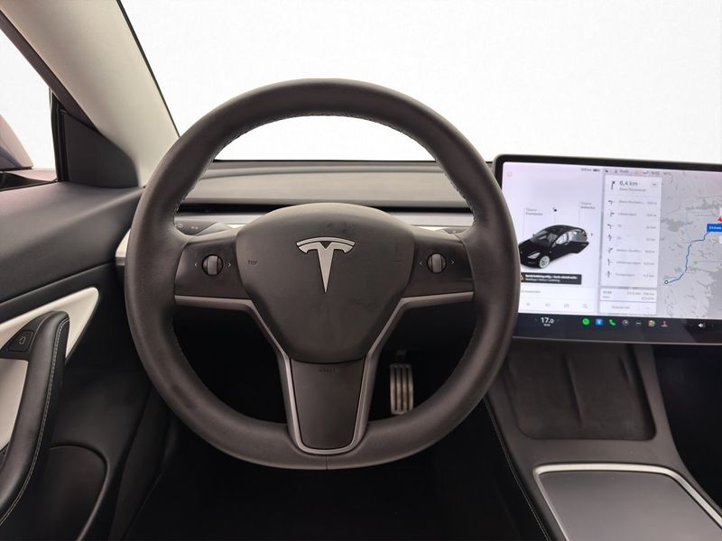 Tesla Model 3 bild 13