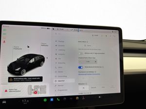 Tesla Model 3 bild 23