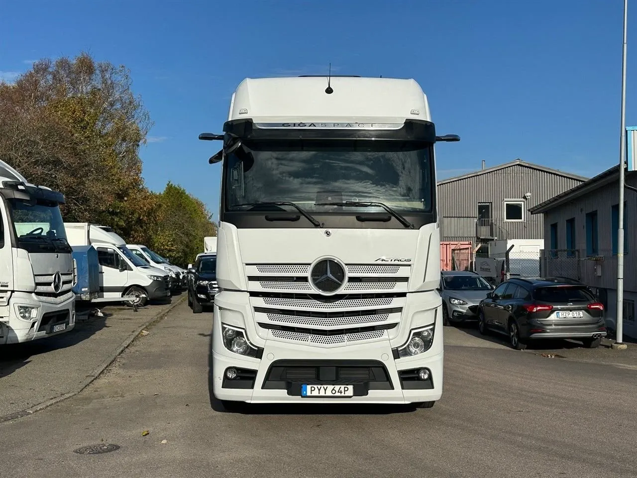 Vehicle image 1