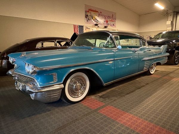 Cadillac DeVille Hardtop - 1958