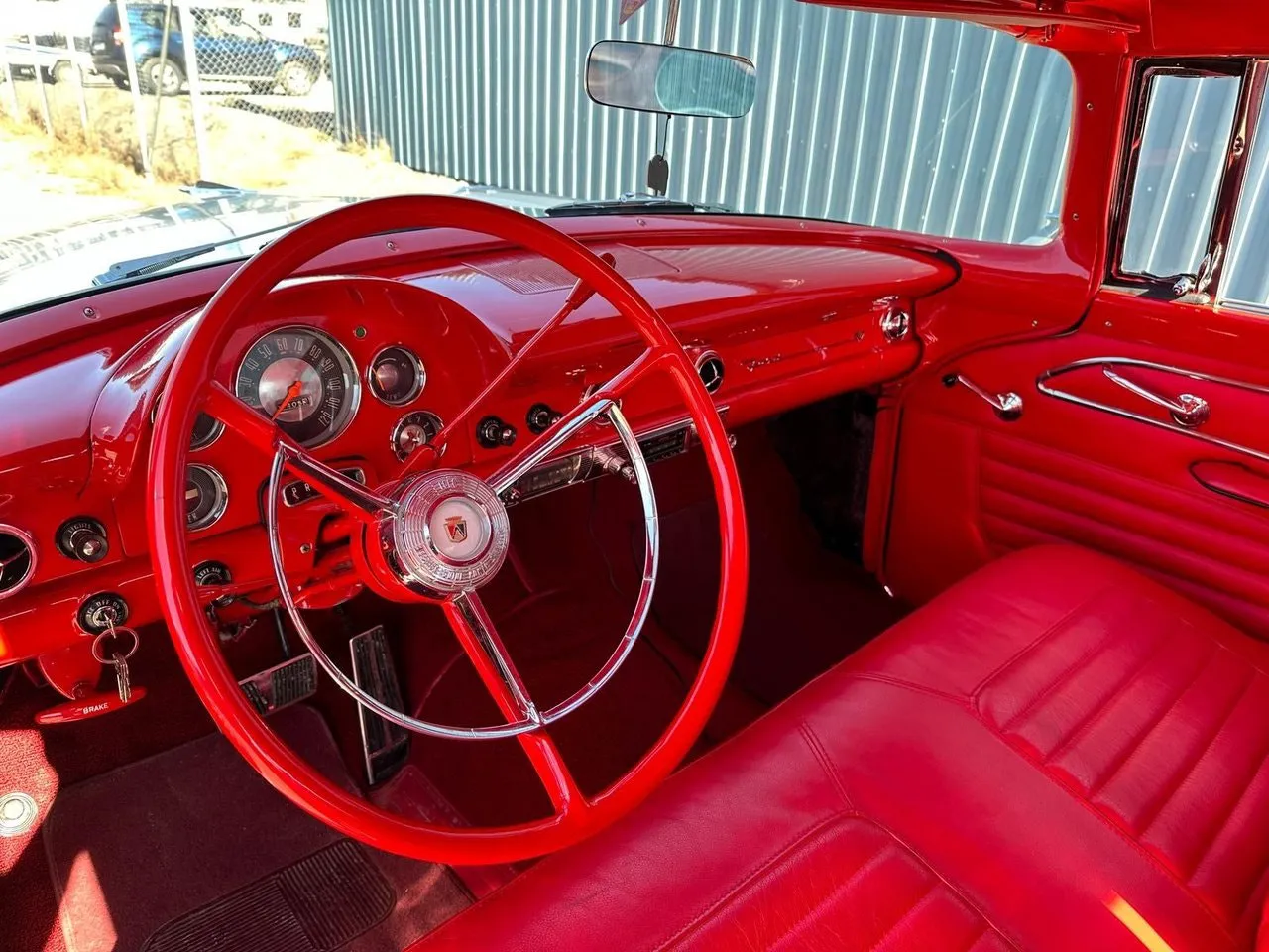 Vehicle image 21
