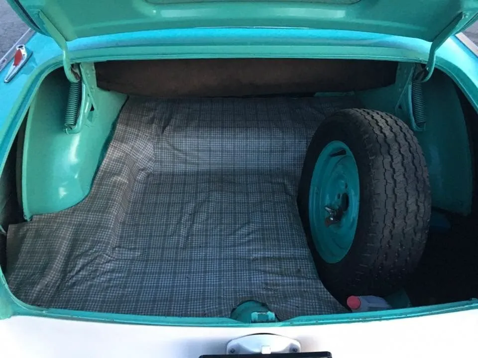Vehicle image 14