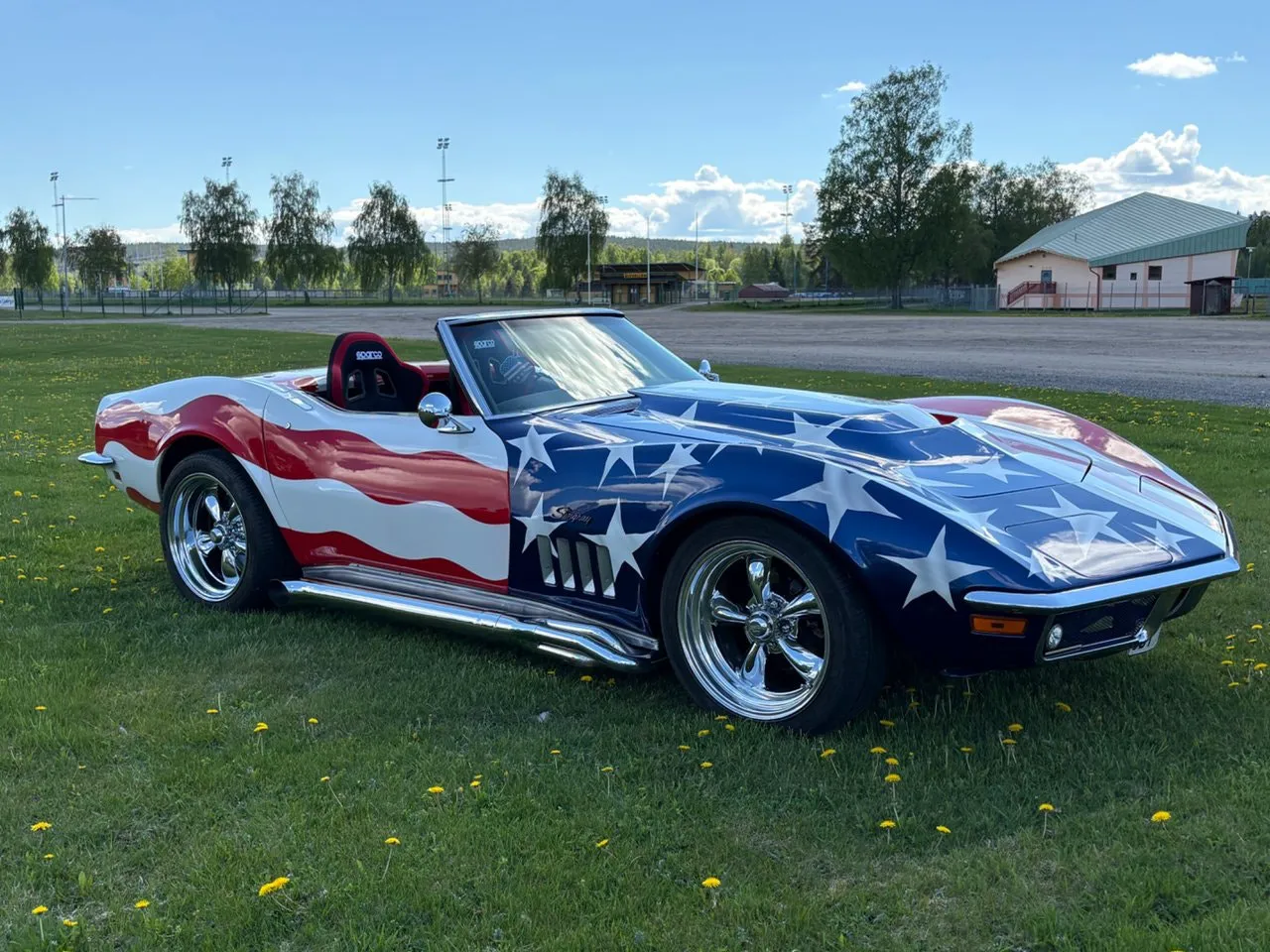 Vehicle image 7