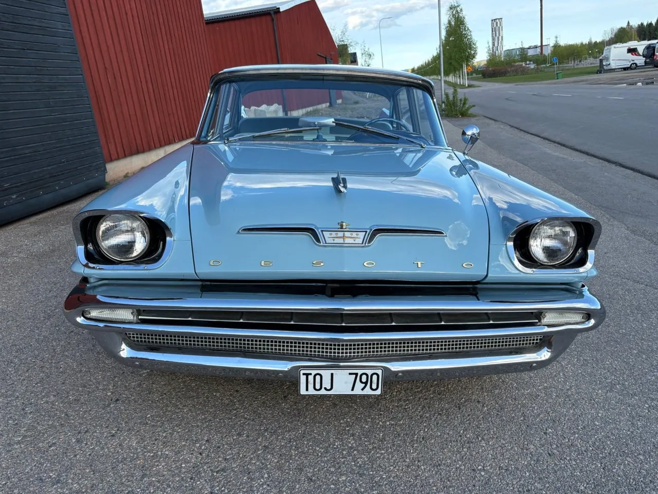 Vehicle image 8