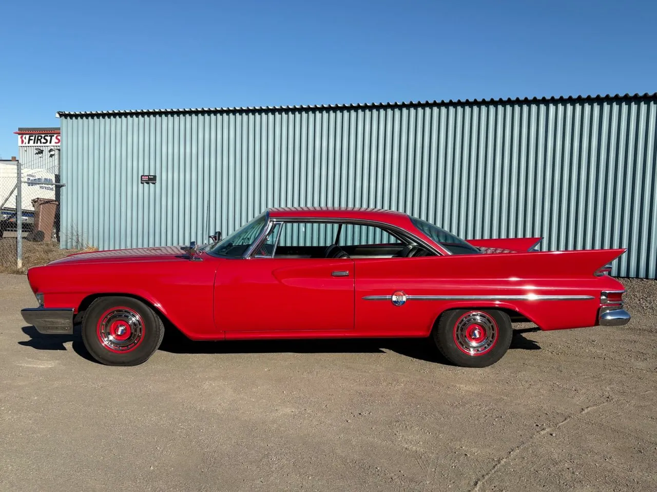 Vehicle image 18