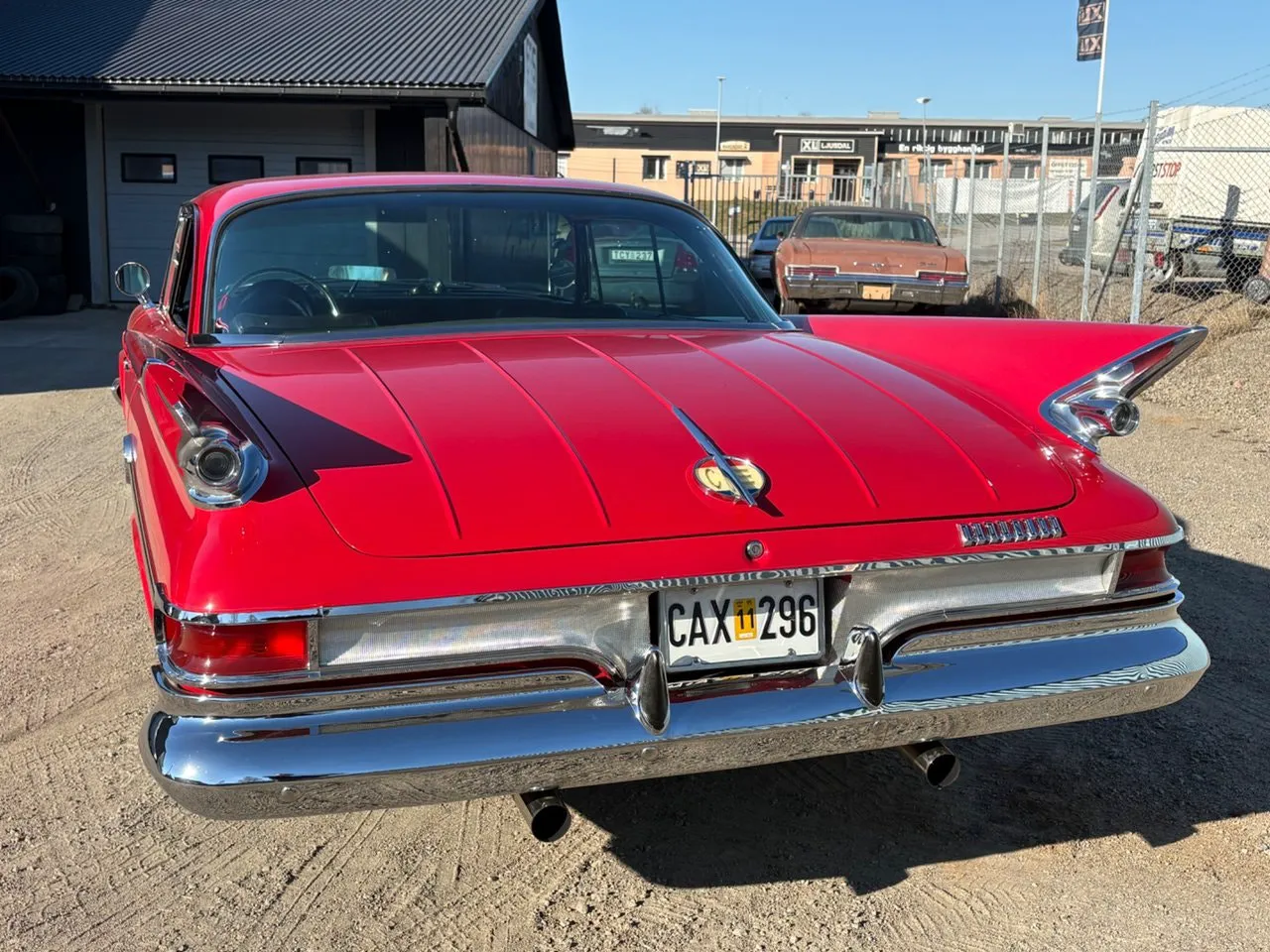 Vehicle image 6