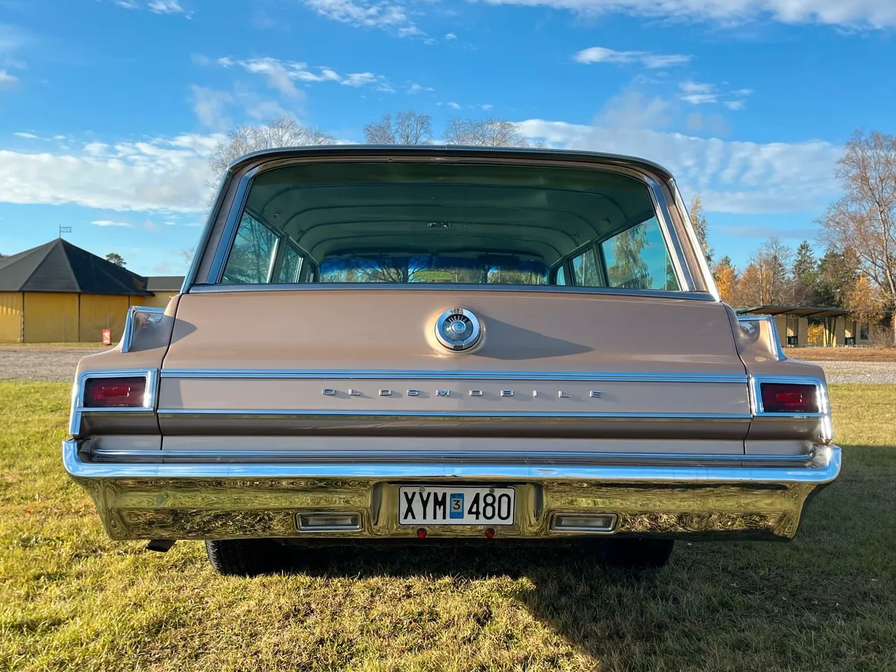 Vehicle image 8