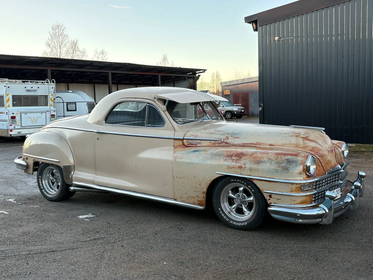 Vehicle image 19
