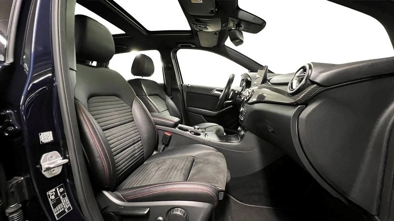 Mercedes B200 bild 16
