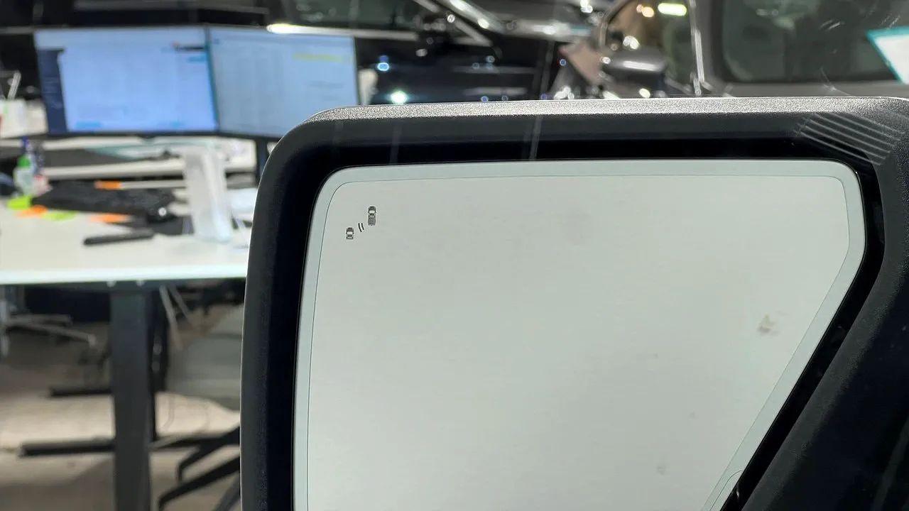 Vehicle image 20