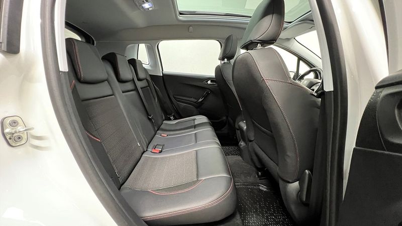 Peugeot 2008 bild 16