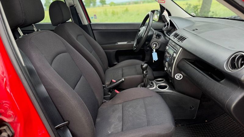 Mazda 2 bild 11