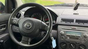 Mazda 2 bild 9