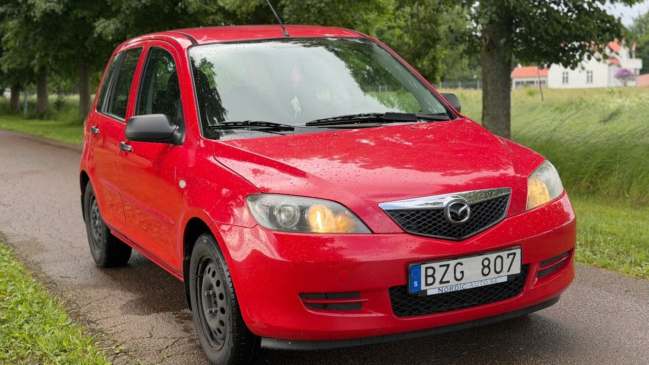 Mazda 2