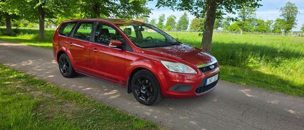 Ford Focus 1.8 Flexifuel Titanium Trend Svensksåld Ny servad - 2009