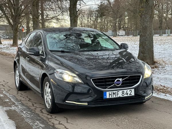 Volvo V40 D2 Powershift, Svensksåld, Automat. Ny besiktigad - 2015
