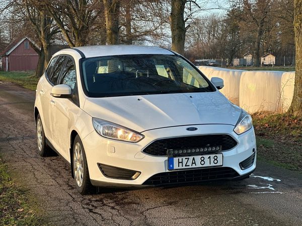 Ford Focus 1.5 TDCi Powershift Trend, Svensksåld, Dragkrok - 2016