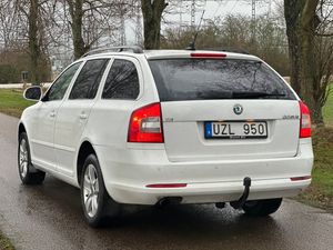 Skoda Octavia bild 3