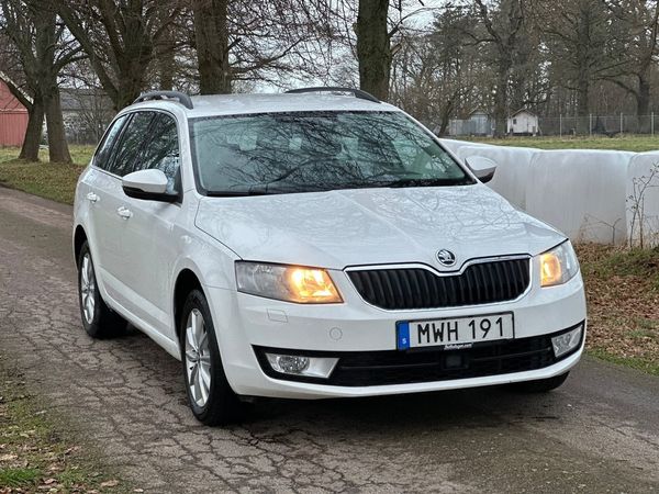Skoda Octavia 1,6 TDI Ambition Euro 6 Svensksåld Automat Drag - 2016