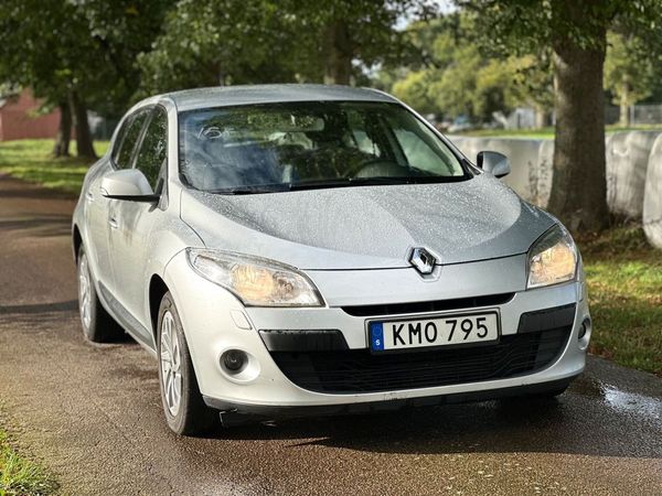 Renault Megane 1.5 dCi Euro 5, Svensksåld, Ny besiktigad u.a - 2011