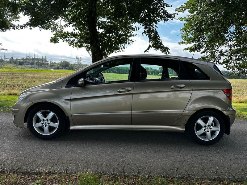Mercedes B200 bild 13