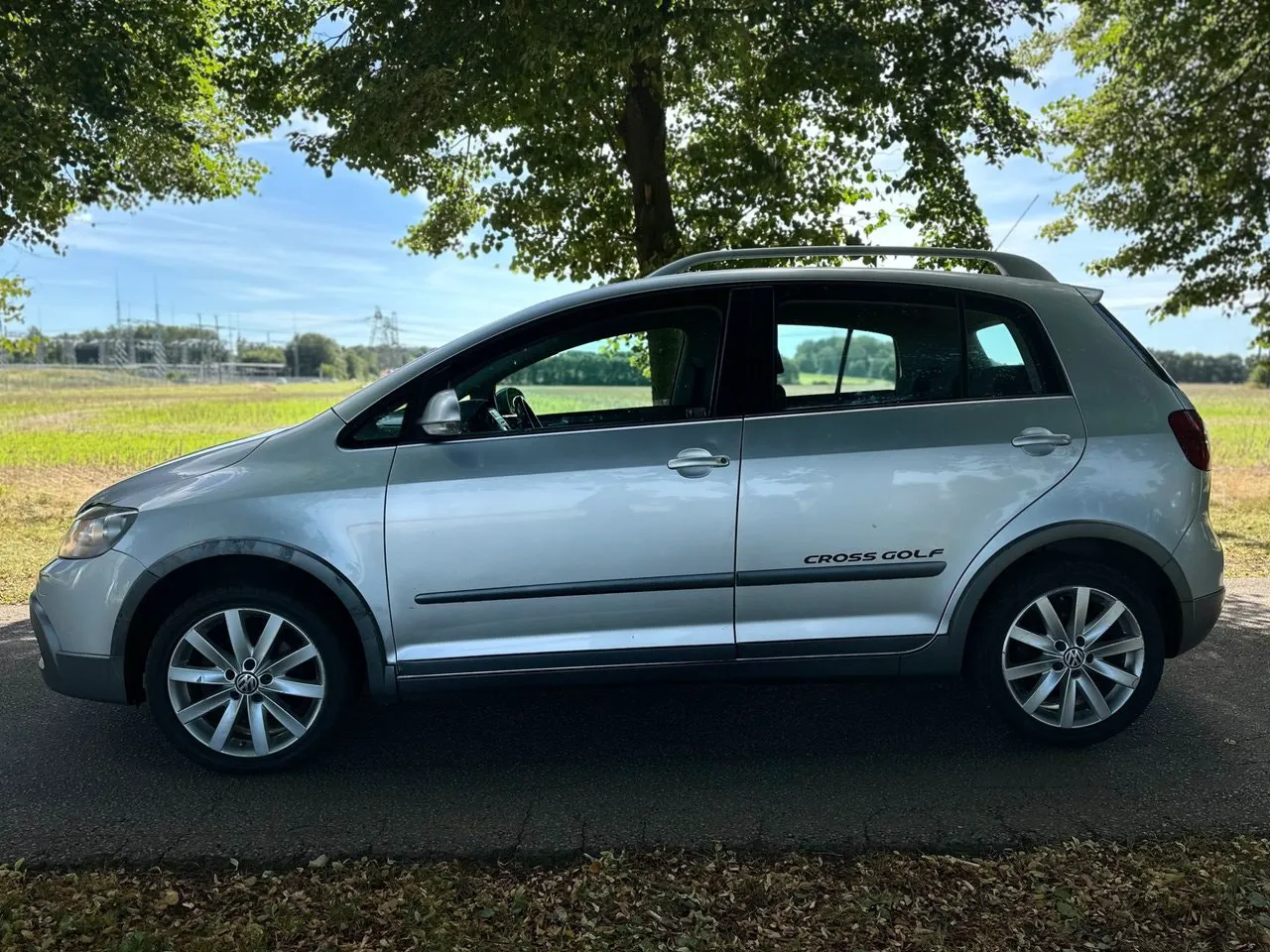 Vehicle image 7
