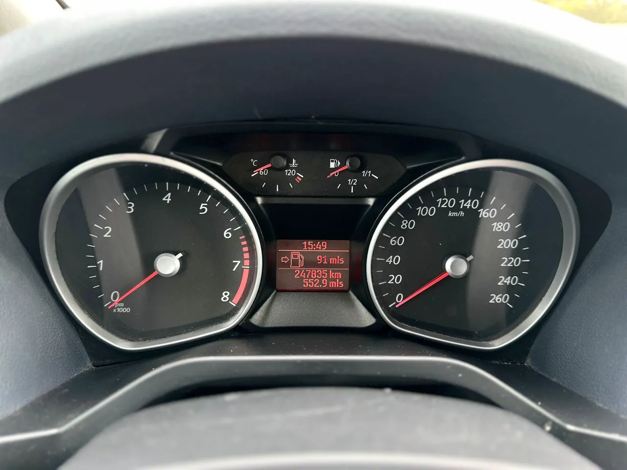 Vehicle image 16