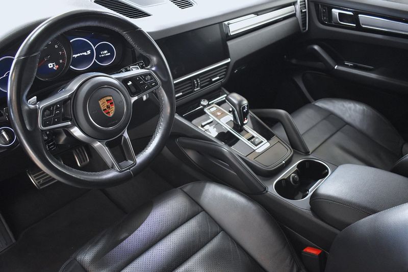 Porsche Cayenne bild 8