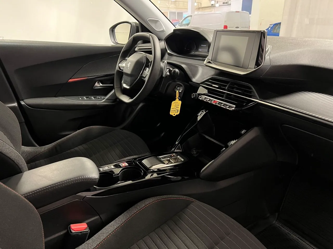 Vehicle image 8