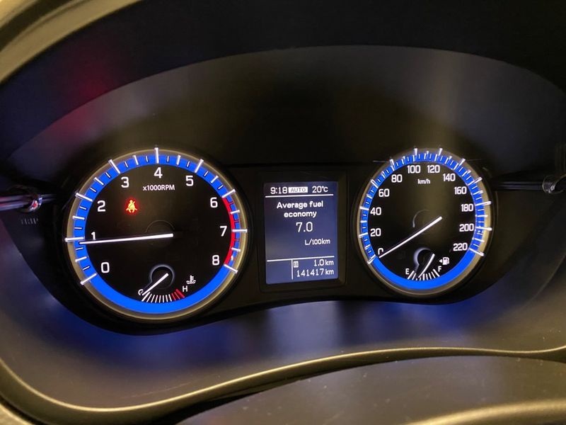 Suzuki S-CROSS bild 8