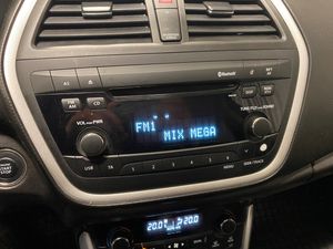 Suzuki S-CROSS bild 10