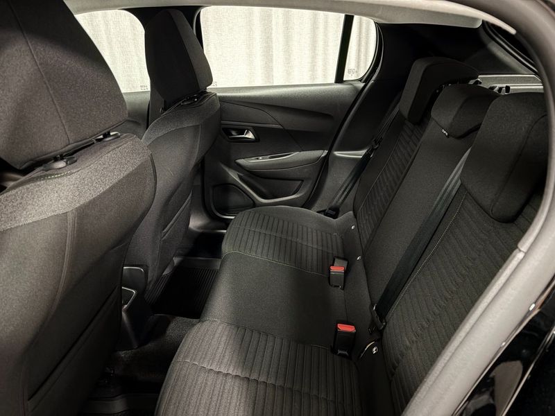 Peugeot 208 bild 6