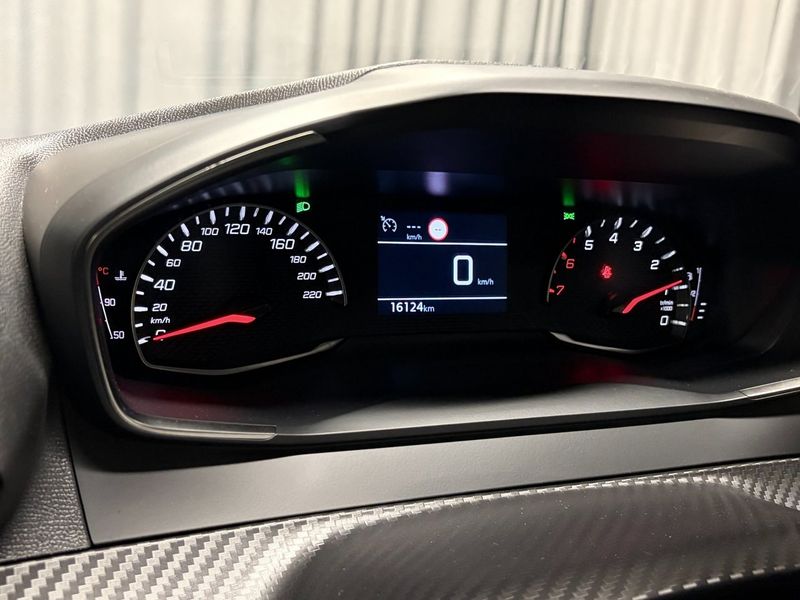 Peugeot 208 bild 13