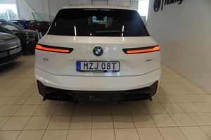 BMW iX bild 13