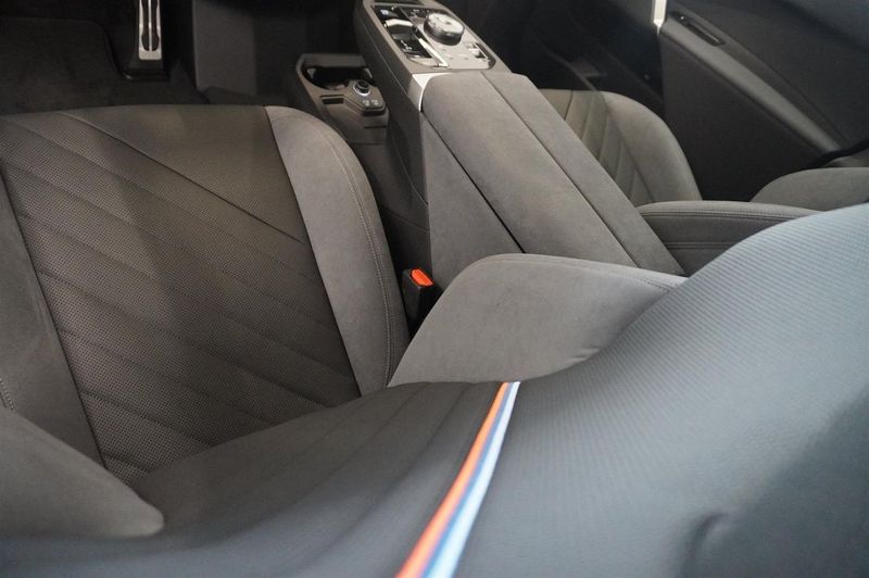BMW iX bild 6