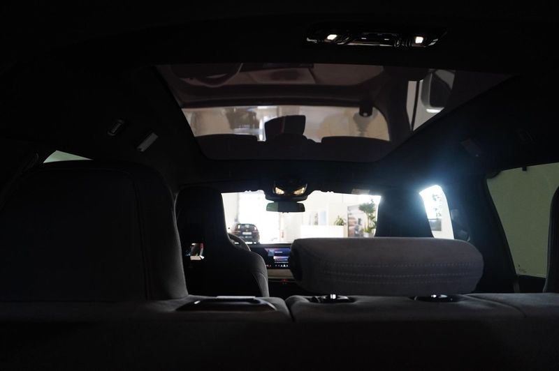 BMW iX bild 17
