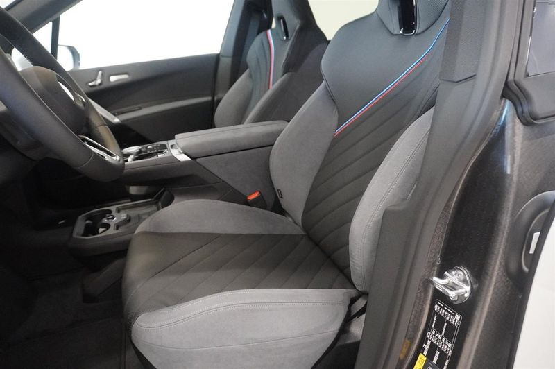 BMW iX bild 9