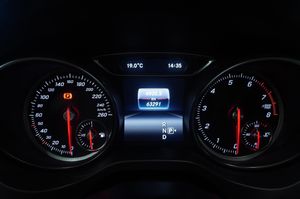 Mercedes CLA180 bild 10