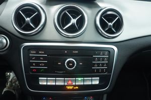 Mercedes CLA180 bild 14