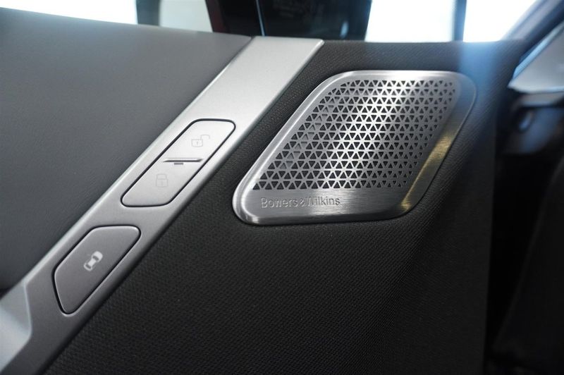 BMW iX bild 15