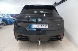BMW iX bild 14