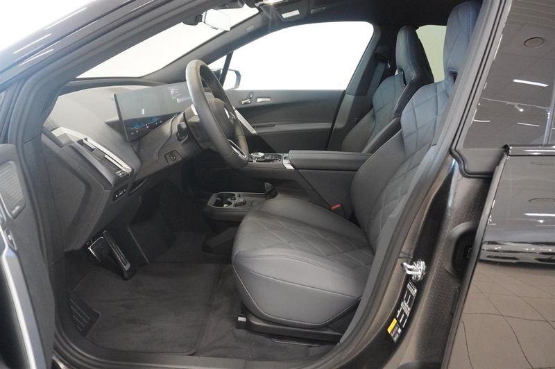 BMW iX bild 2