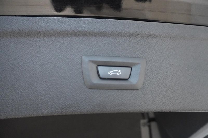 BMW iX bild 12